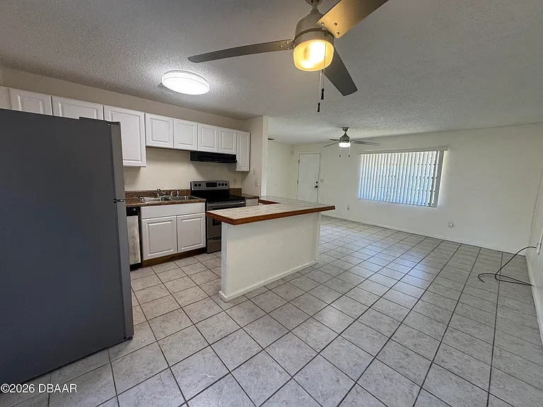 319 Cavanah Dr #B — Photo 8