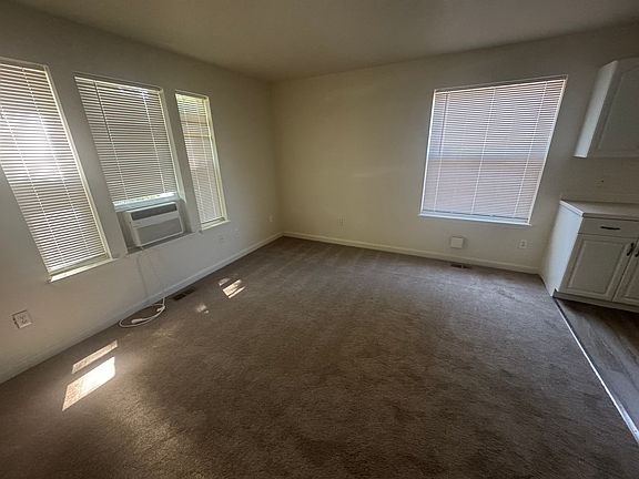 5th image of 707 E 5th Ave #1
