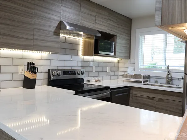 14517 NE 40th Street #F103, Bellevue, WA 98007