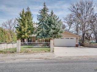 18260 Alps Dr, Tehachapi, CA 93561