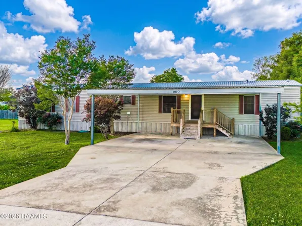 1010 Calais Loop, Breaux Bridge, LA 70517