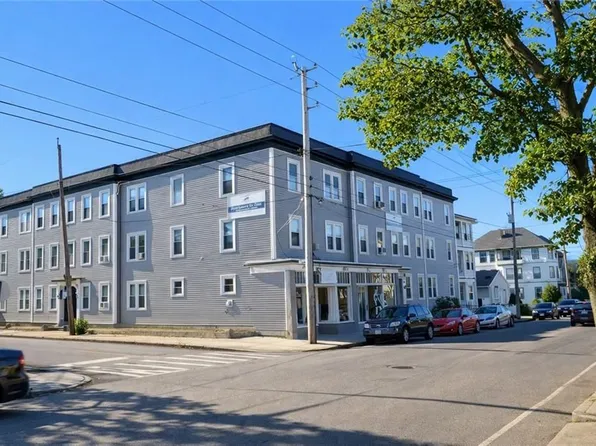 422 Pawtucket Ave APT 2, Pawtucket, RI 02860