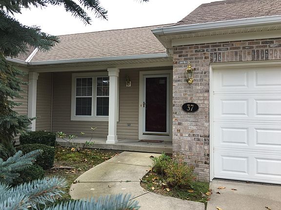 3rd image of 37 Aspen Ln NE