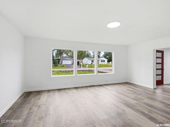 5th image of 4008 Allan Pl