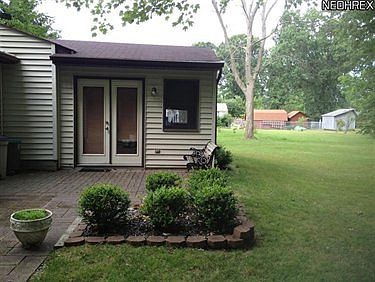 3rd image of 1161 Logan Ave
