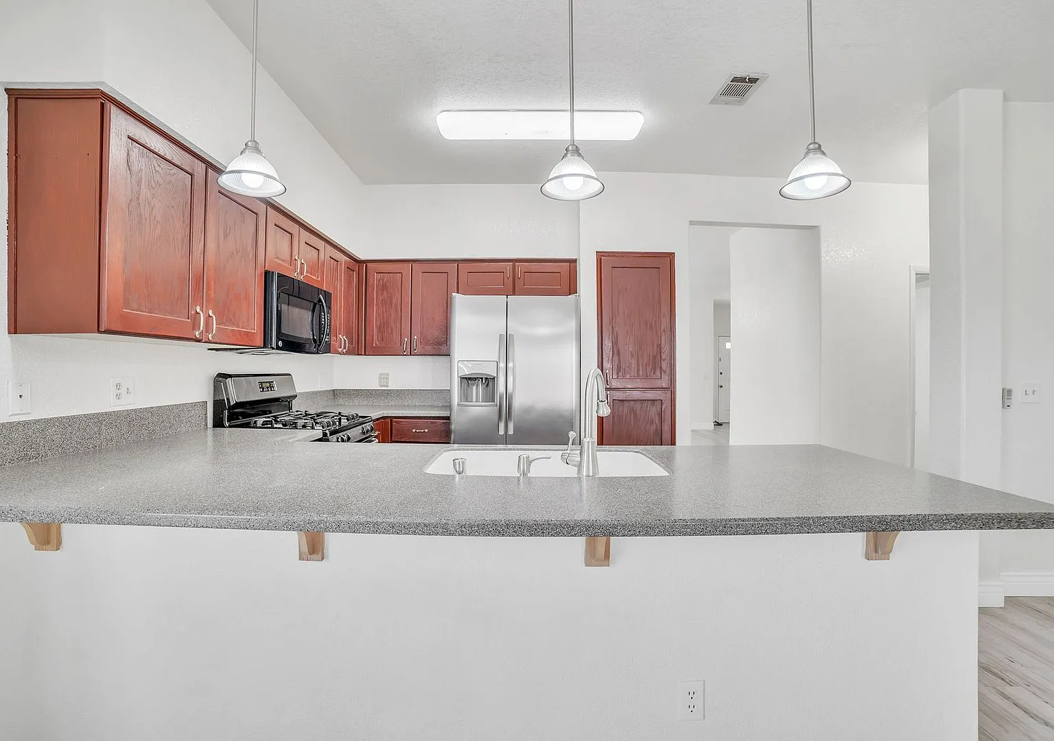 Gorgeous Two Story Home In Desert Shores — Photo 2