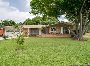 303 Montfort Dr, San Antonio, TX 78216
