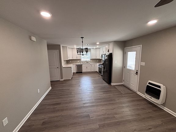 4th image of 5365 Sango Rd