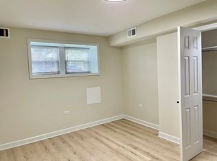 4845 N Kostner Ave #B, Chicago, IL 60630