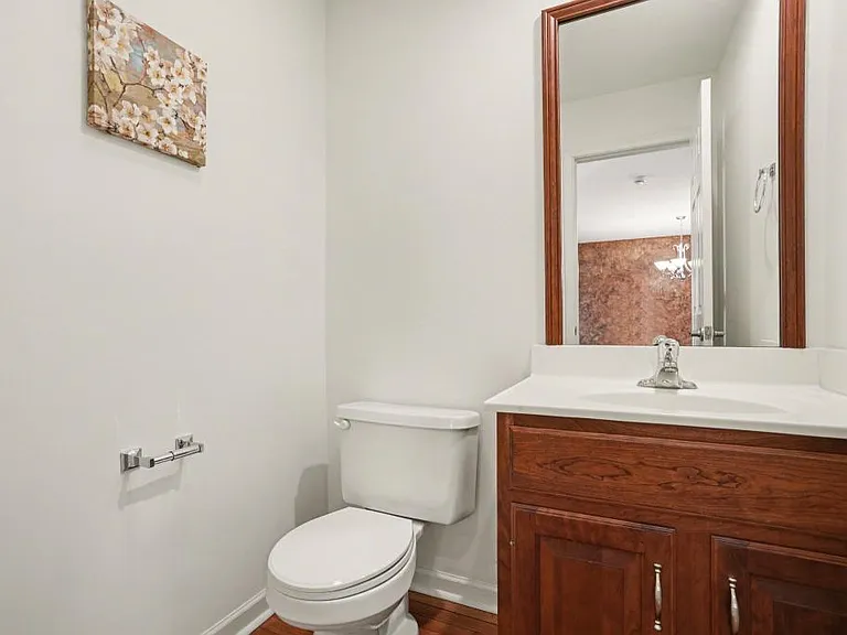5050 Mendenhall Dr — Photo 7
