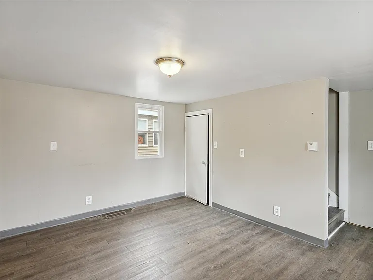 838 Veto St NW — Photo 11