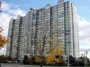 350 Webb Dr #1807, Mississauga, ON L5B 3W4