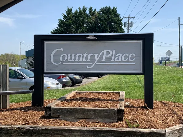 89 Countryplace Ln, Lynchburg, VA 24501