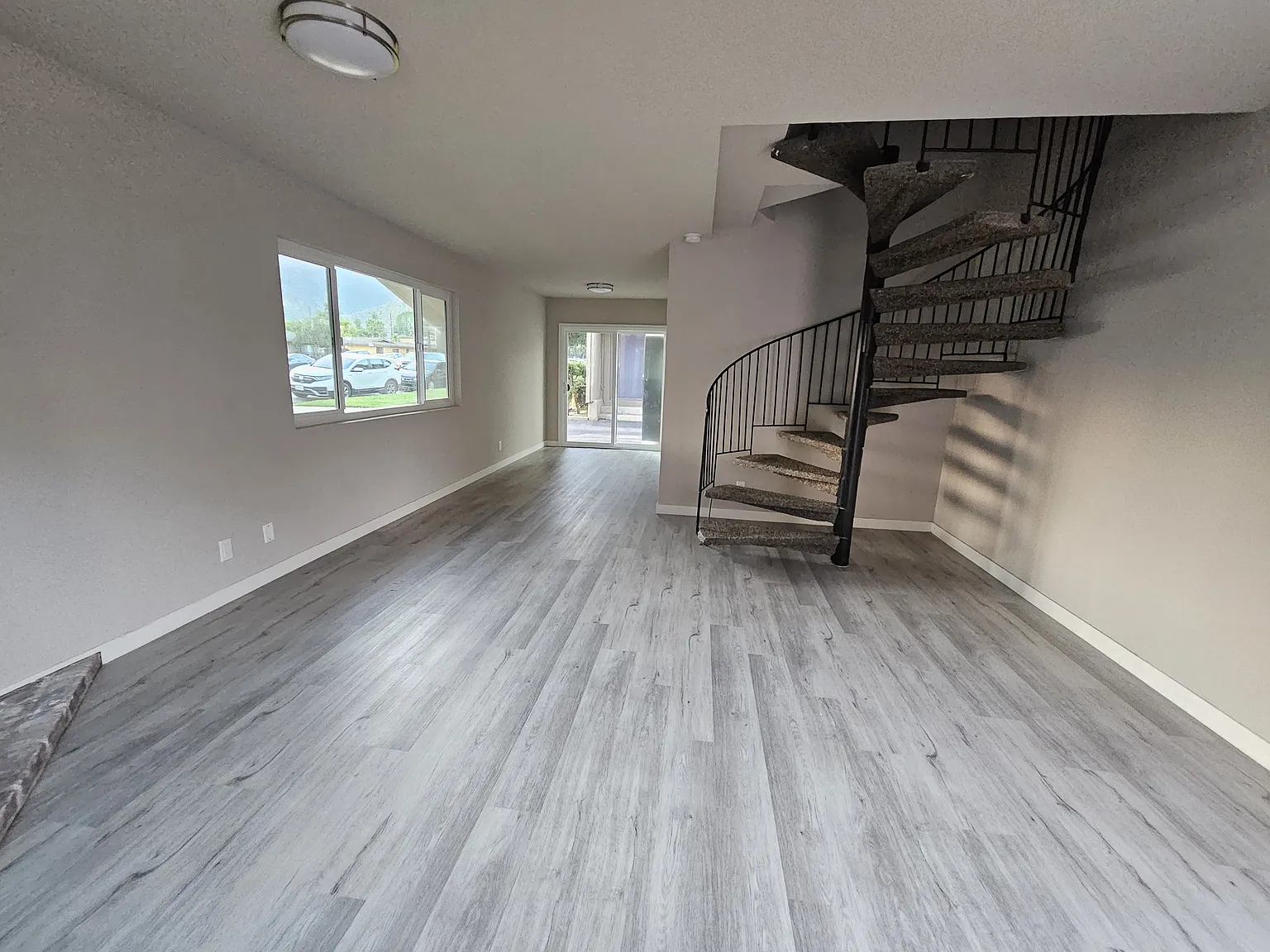 1240 - 1280 N San Gabriel Ave — Photo 2