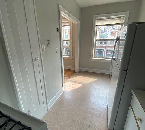 4th image of 1303 Elmwood Ave APT 205