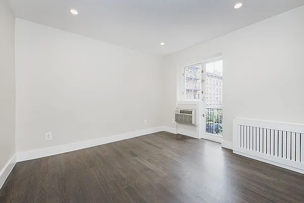 Rented by Bold New York | media 16