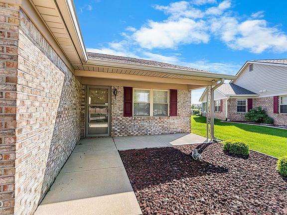 3rd image of 1633 Vidalia Ct