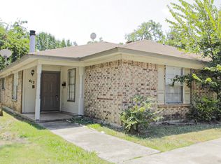 412B Hollandale Cir, Arlington, TX 76010
