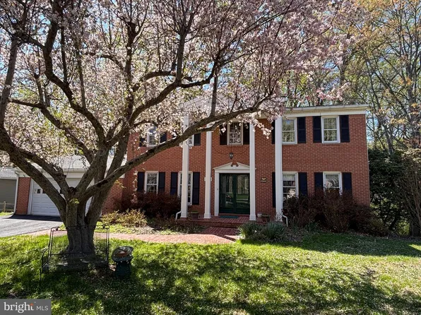 5076 Lake Cir W, Columbia, MD 21044