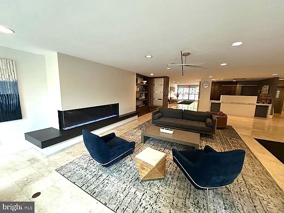 3rd image of 4977 Battery Ln #1-203