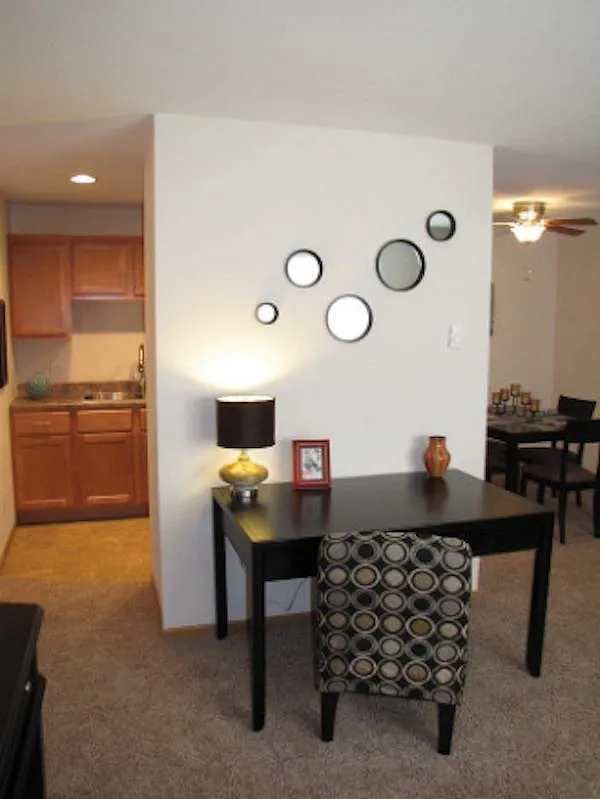 Courtyard Apartment Homes — Photo 2