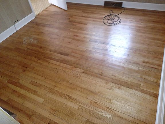 All 3 bedrooms have oak hardwood floors