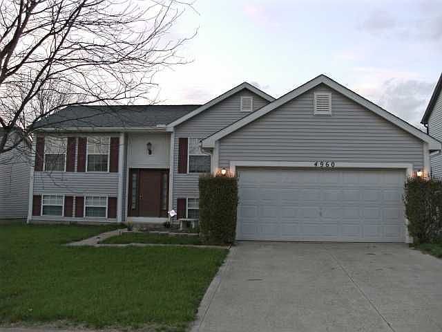 2nd image of 4960 Hilliard Oaks Ct