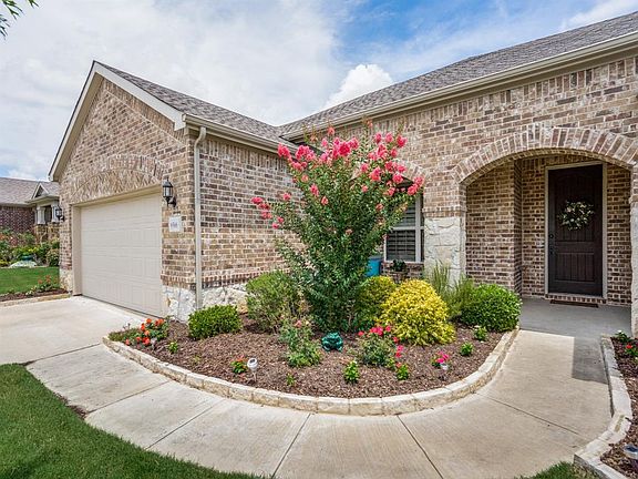 3rd image of 6566 Eagle Rock Dr
