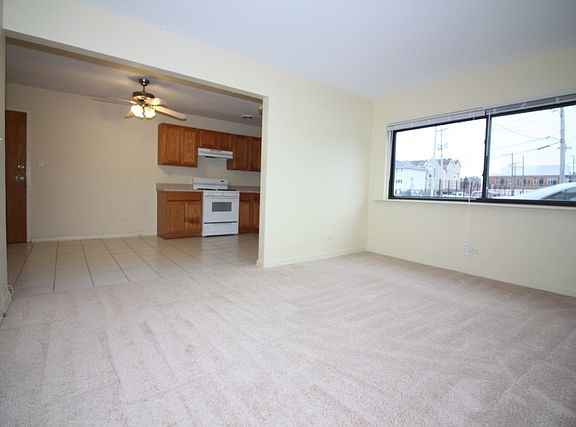3rd image of 257 Washington Blvd APT 5