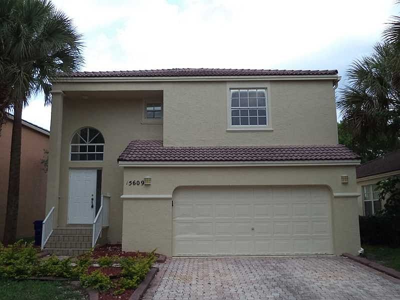 1st image of 15609 NW 5th St