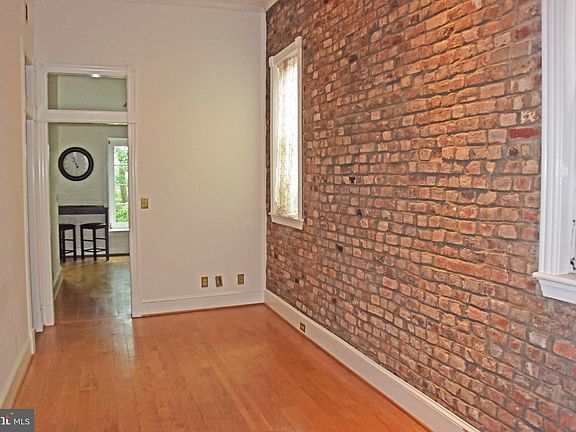 4th image of 310 Prince St APT 5