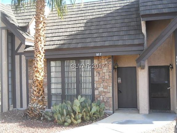 2nd image of 802 Pepperwood Ln