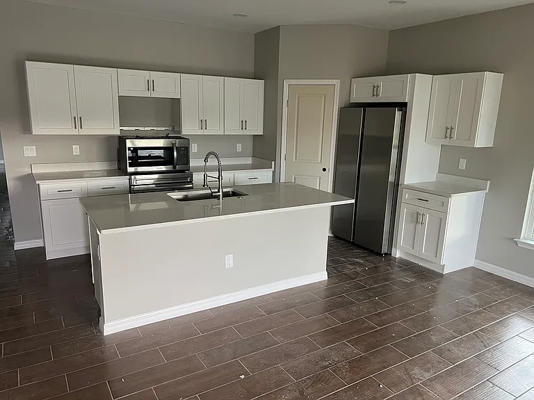 554 Ronnoc Ln — Photo 8