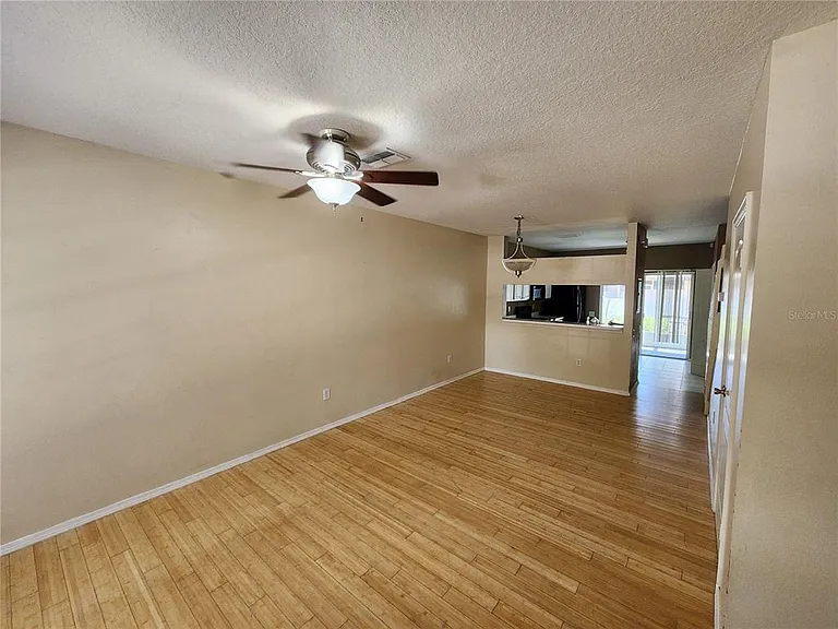 1317 Throckmorton Dr — Photo 4