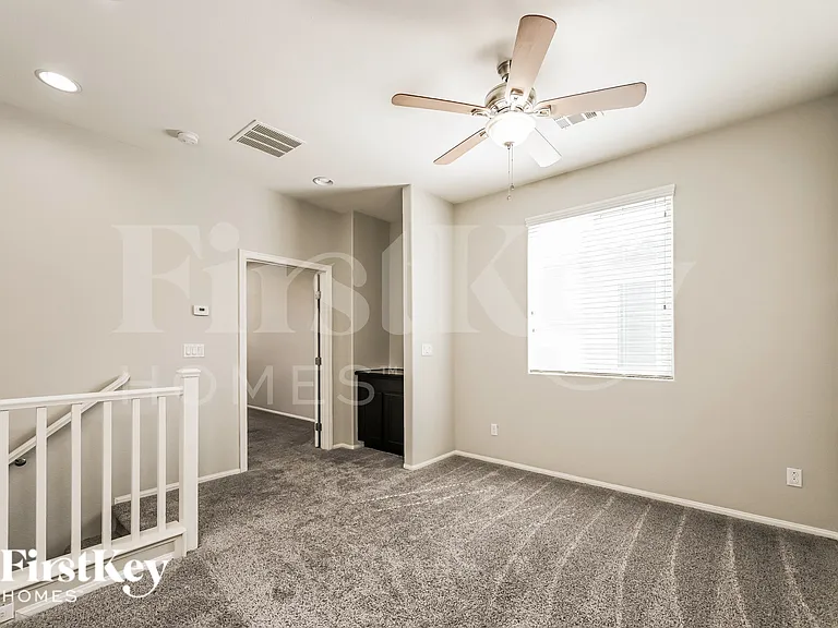 583 Crying Bird Ave — Photo 7