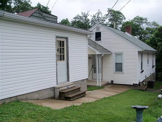 1st image of 1413 N 7th St