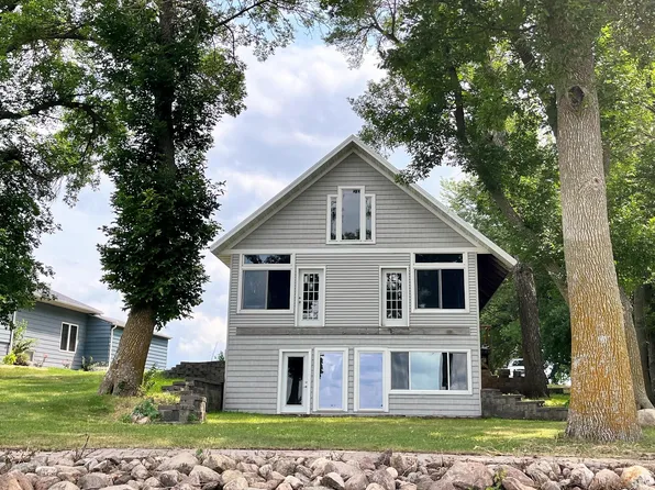 4970 109th St, Dolliver, IA 50531