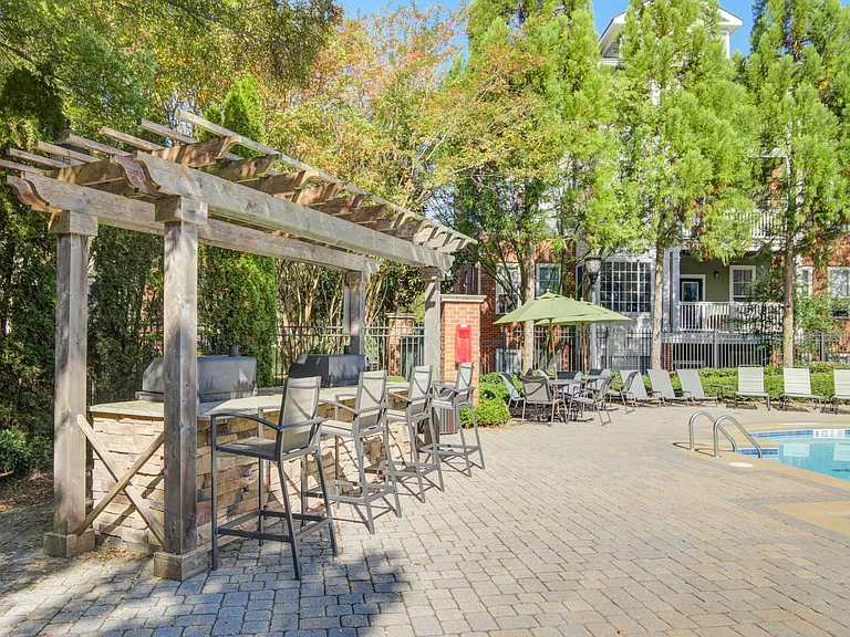Poolside Lounge Area with Grill