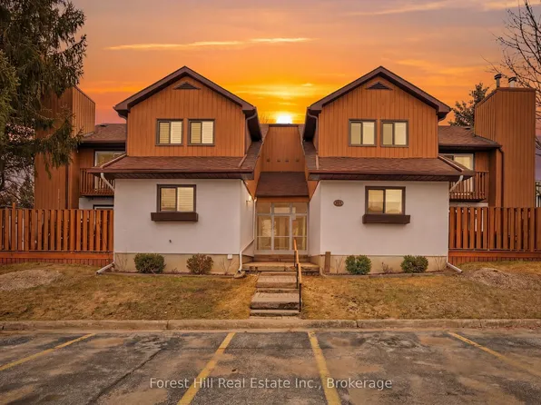 56 Victoria St S #21, The Blue Mountains, ON N0H 2P0