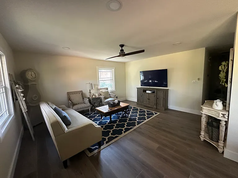 6178 Graceland Cir — Photo 8