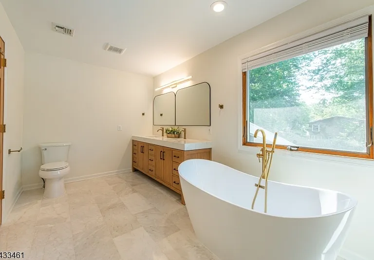 77 Rockwood Rd — Photo 29