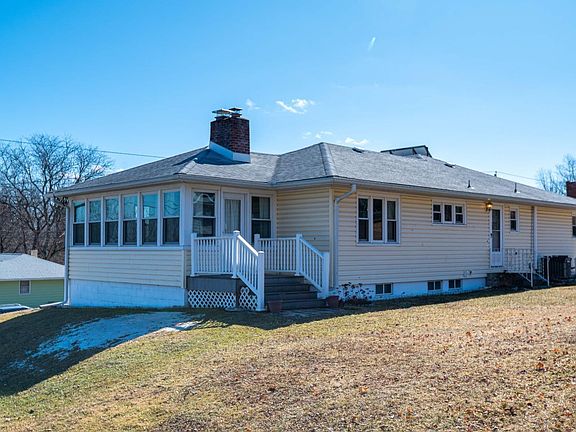 2nd image of 277 Anthony Avenue