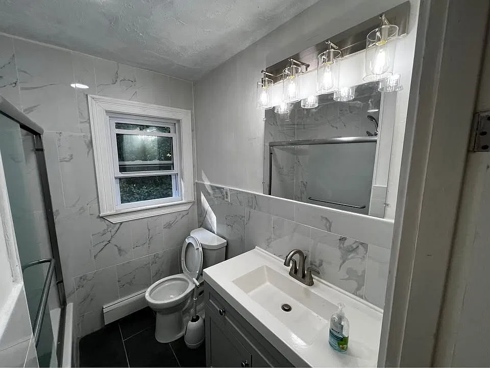 2 bed, 976 sqft, $2,650 — Photo 4