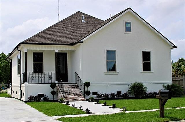 1st image of 3313 Plaza Dr