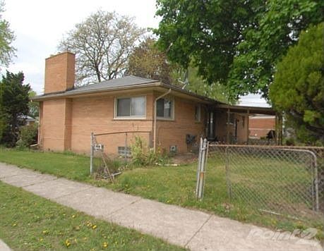 2nd image of 17410 Russell Ave