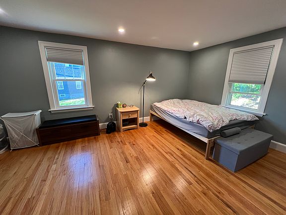 4th image of 40 Elm Knoll Rd