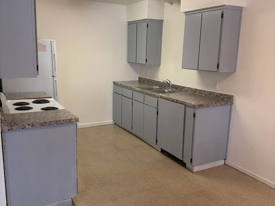 36 S Rogers Ln #202