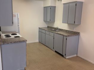 36 S Rogers Ln #202, Fresno, CA 93727