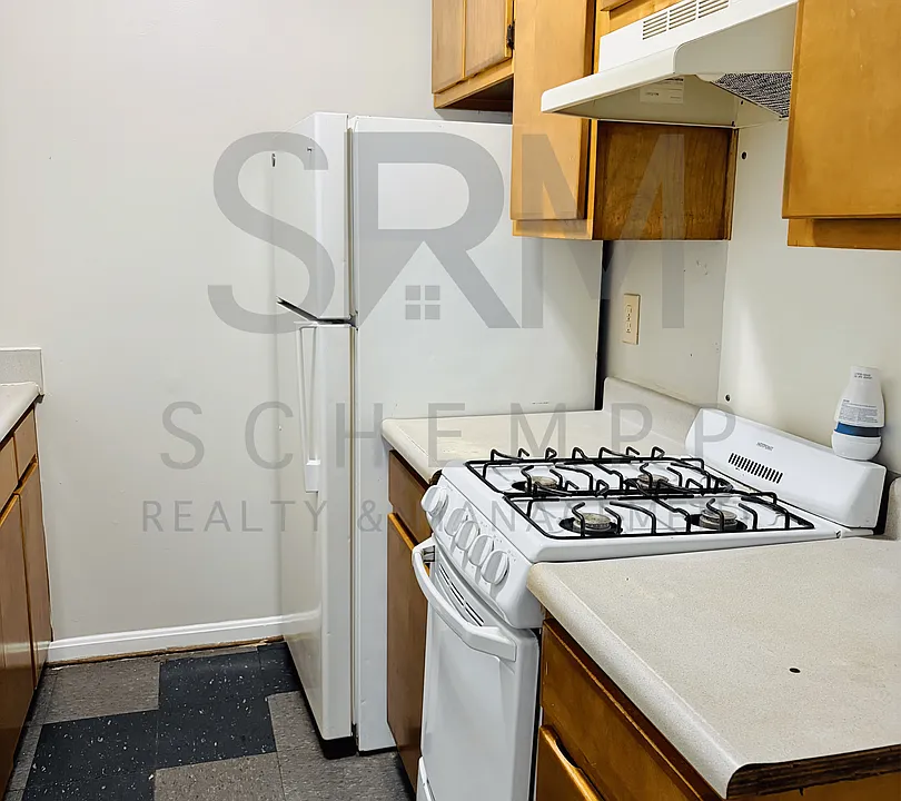 2718 W Jefferson St #3