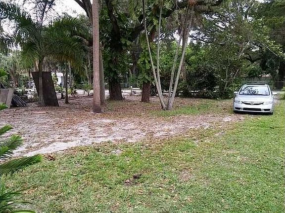 3rd image of 2397 SW 18th Ave